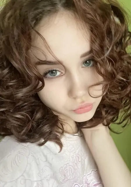 Рита из Минска, мне 18, познакомлюсь для вирта