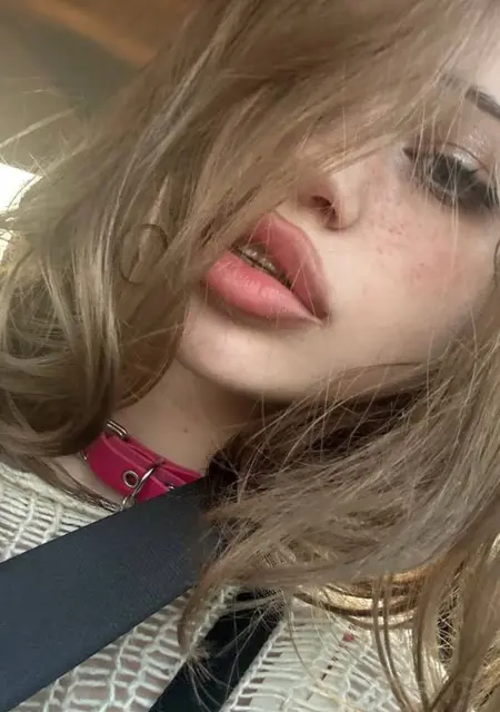 Я Ева, 23 років з Харків, шукаю знайомство для вірт