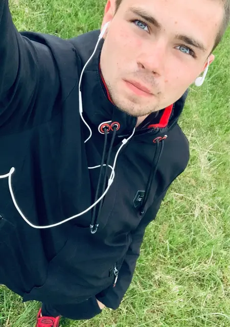 Влад из Кременчуга, ищу на сайте вирта