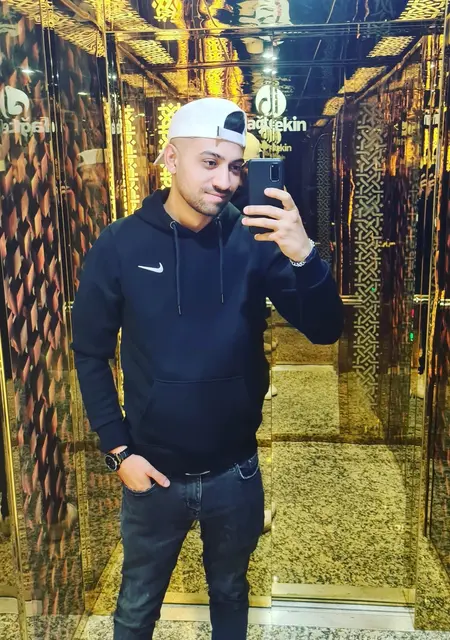 Я Melik, 26, из Менген, ищу знакомство для постоянных отношений