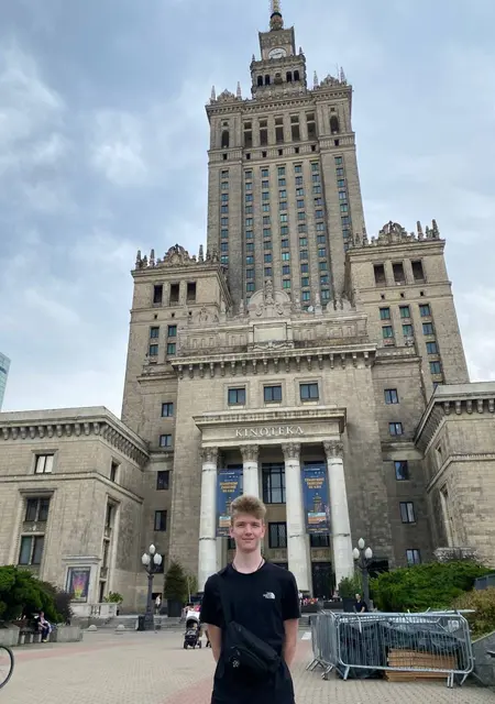 Я Robert, 20, из Мысленице, ищу знакомства без обязательств