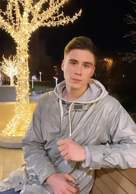 Я Max, 30, из Парижа, ищу знакомства без обязательств