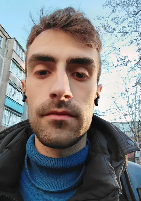 Я Евгений, 31, из Гомеля, ищу знакомство для приятного времяпровождения