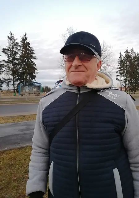 Я Vlad, 73, из Жодино, ищу знакомство для приятного времяпровождения