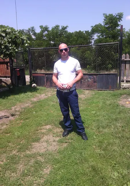 Vlad из Роттердама, ищу на сайте вирта