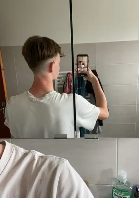 Maxence из Абвиль, ищу на сайте знакомства на одну ночь