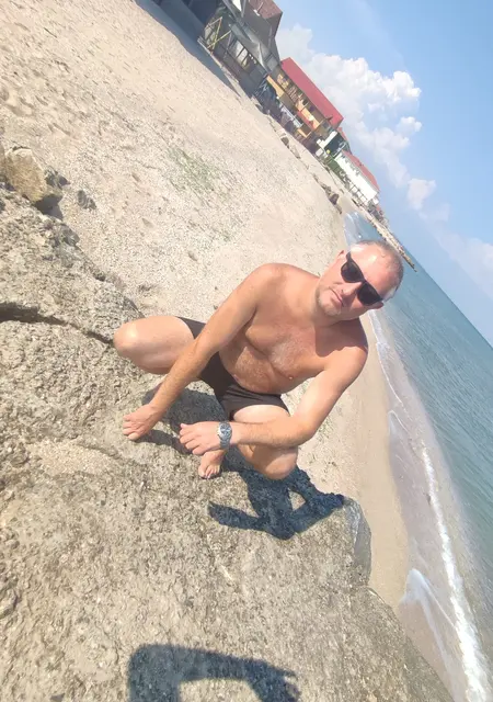 Я Алексей, 45 років з Бердянська, шукаю знайомства на одну ніч