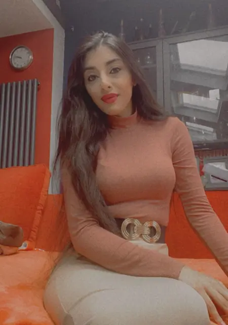 Larissa из Берна, ищу на сайте постоянные отношения