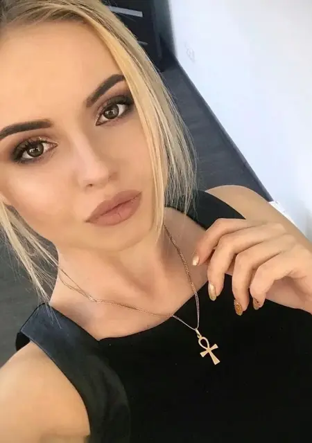 Анастасия з Черкаси, шукаю на сайті знайомства без зобов'язань