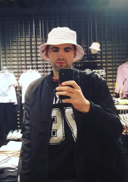 Yaroslav з Умань, мені 29 років, познайомлюсь на одну ніч