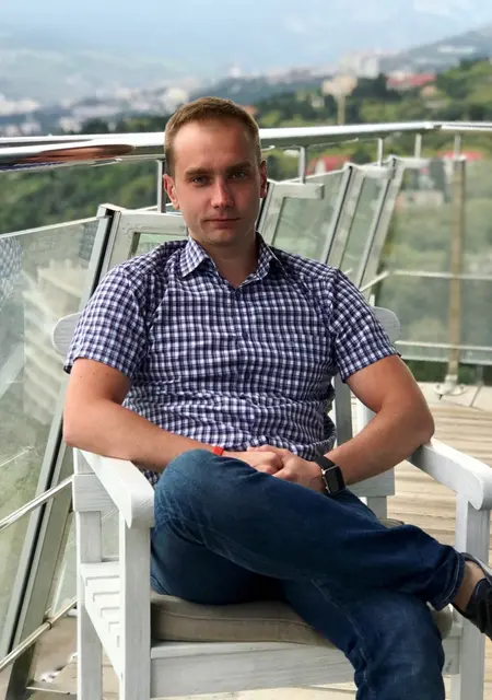 Я Михаил, 25 років з Чернігова, шукаю знайомства без зобов'язань