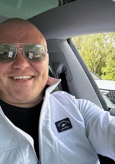 Владимир из Франкфурта-на-майне, мне 36, познакомлюсь для открытые отношения