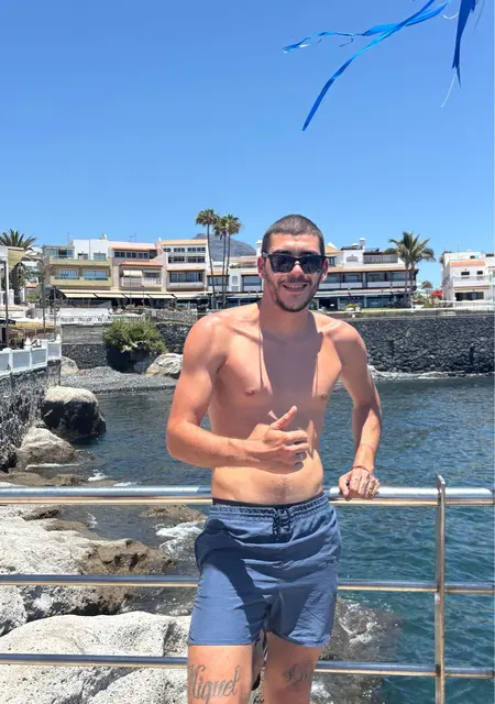 Soy Bryan, 34 años, conociéndome para relación sin ataduras en Elche