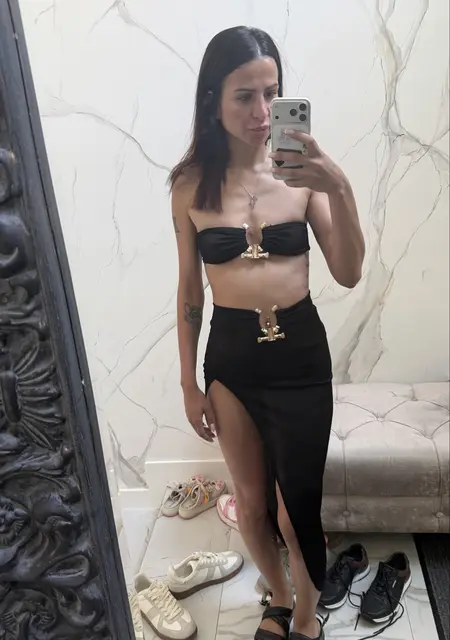 Я Mademoiselle D, 33, знакомлюсь для открытые отношения в Бухаресте