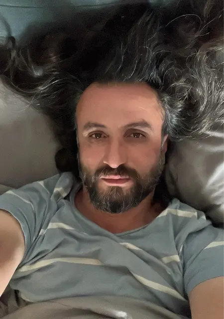 Hardcuneyt из Актон, ищу на сайте знакомства на одну ночь