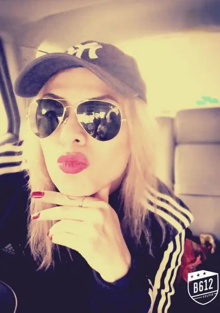 Nazanin из Стамбула