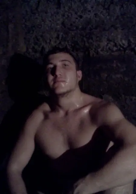 Я Валентин, 34 років, знайомлюсь без зобов'язань у Василівка