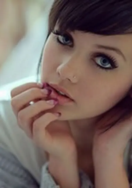 Вероника из Парижа, ищу на сайте знакомства на одну ночь