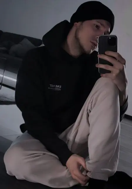 Riu из Берлина, мне 29, познакомлюсь