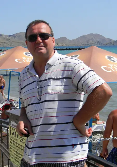 Сергей з Сум, мені 57 років, познайомлюсь без зобов'язань