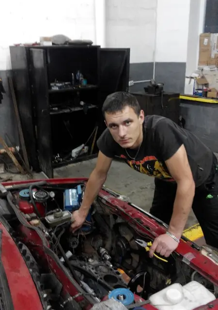 Рома з Житомира, шукаю на сайті знайомства на одну ніч