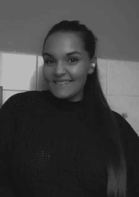 Я Katarina, 33, знакомлюсь для приятного времяпровождения в Пельгржимов