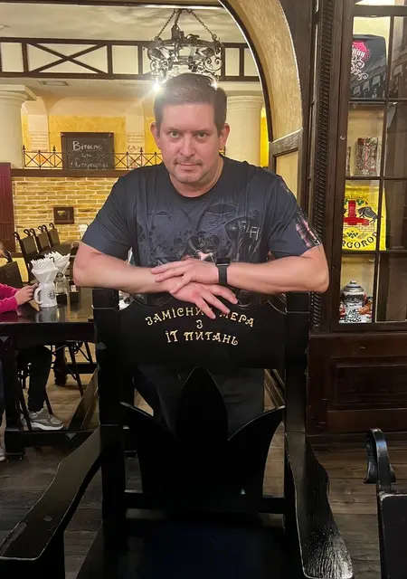 Я Валентин, 47, из Днепра, ищу знакомства без обязательств