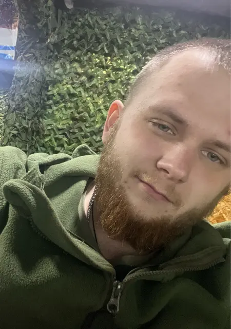 Я Никита, 24 років, знайомлюсь для вірт у Старобільськ