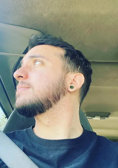 Я Frank, 30, из Гвадалахары, ищу знакомство для приятного времяпровождения