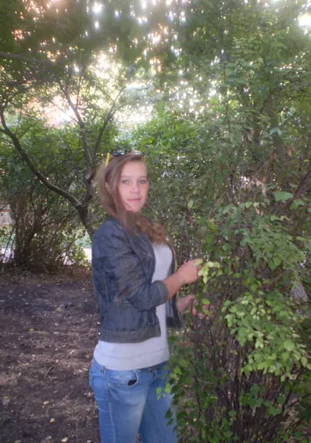 Я Виктория, 34 років з Черкаси, шукаю знайомства без зобов'язань