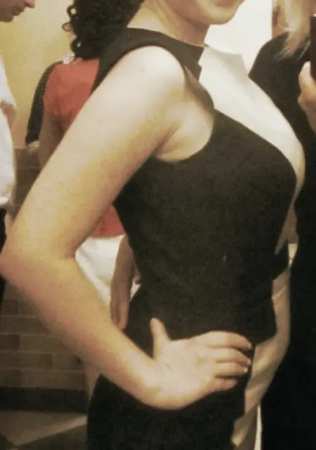 Я Элина, 30 років, знайомлюсь для постійних стосунків у Вінниці