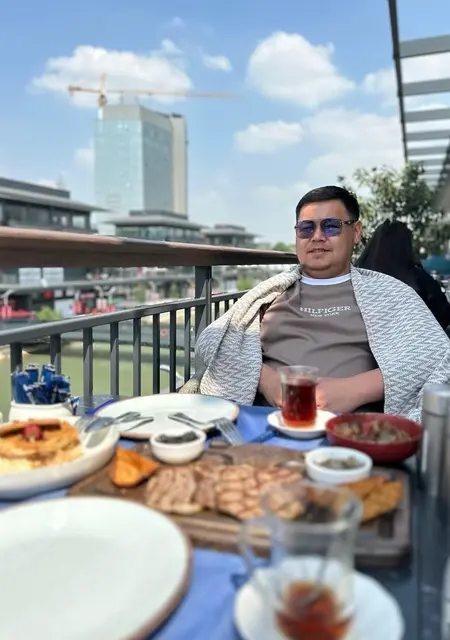 Я Aslan, 30, знакомлюсь без обязательств в Шымкенте