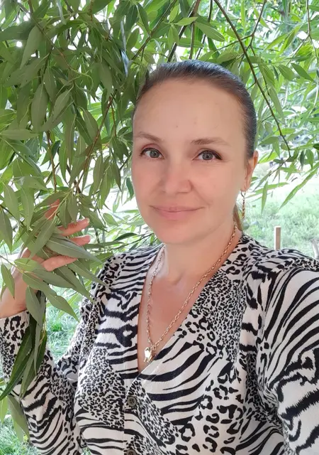Я Тетяна Розовая, 47, из Киева, ищу знакомство для приятного времяпровождения