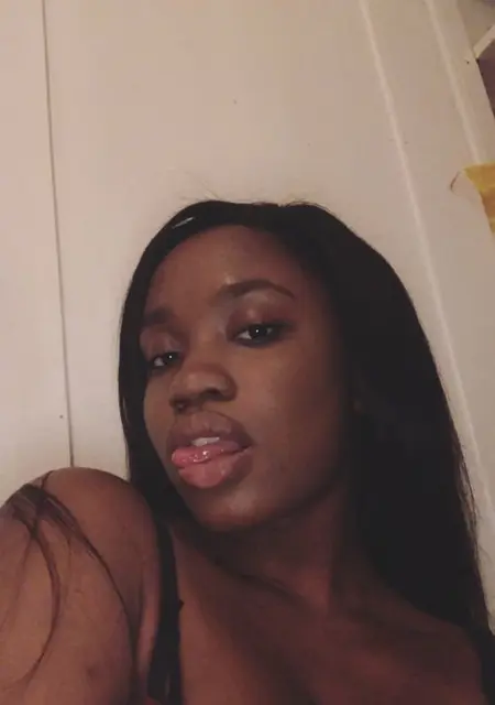 Alexandra из Нюрнберга, ищу на сайте приятное времяпровождение