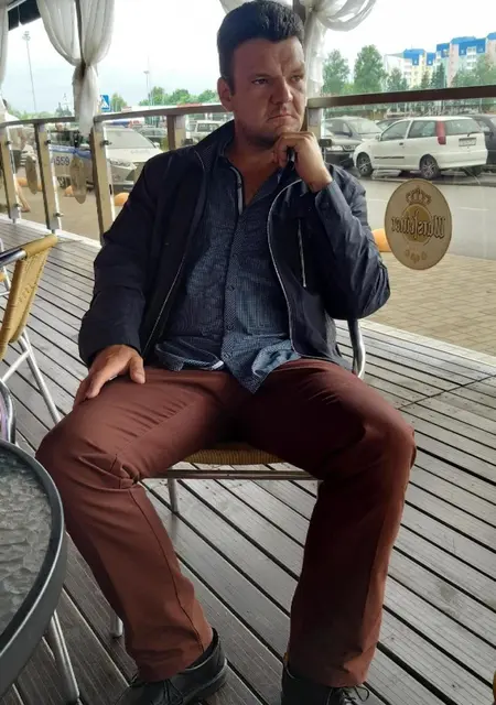 Александр из Могилёва, мне 42, познакомлюсь для приятного времяпровождения