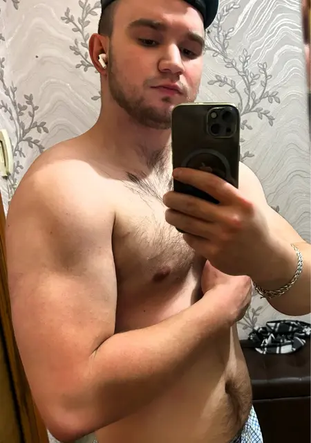 Я Сергей, 22, знакомлюсь для открытые отношения в Амстердаме