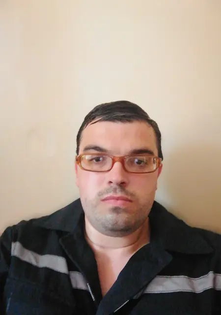 Я Алексей, 38, знакомлюсь без обязательств в Полоцке