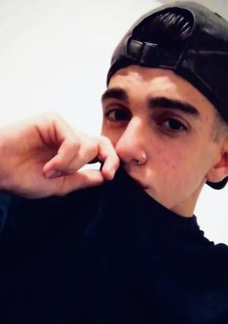 Mxgxxl из Малаги, ищу на сайте приятное времяпровождение