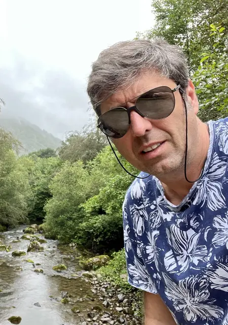 Soy Alex, 45 años, conociéndome para hacer nuevos amigos en Madrid Centro