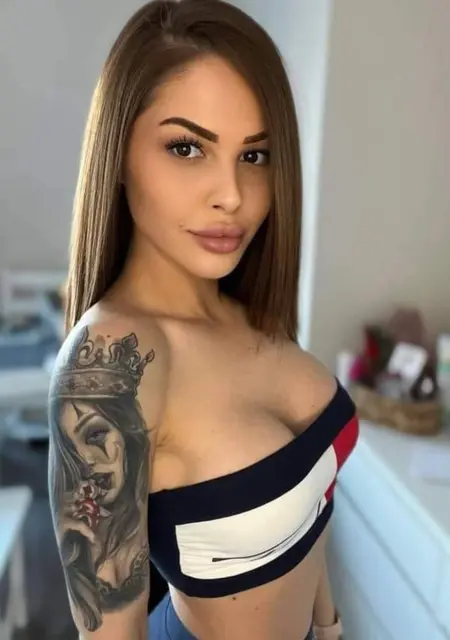 Я Elena, 25, знакомлюсь на одну ночь в Софии