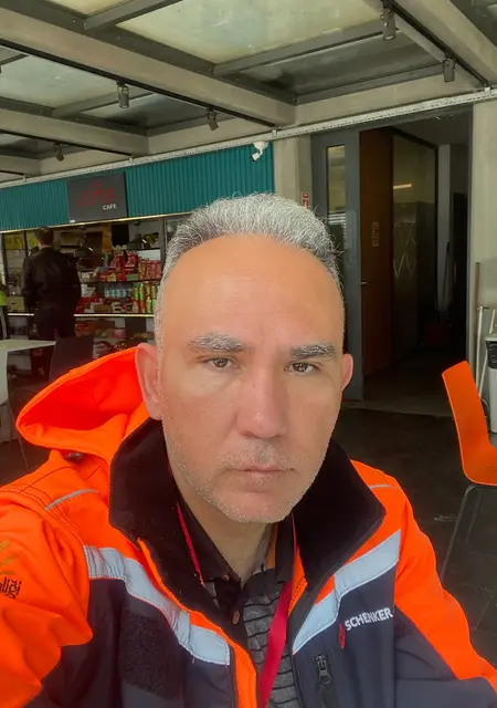 Я Ayeme, 52, из Парижа, ищу знакомства на одну ночь