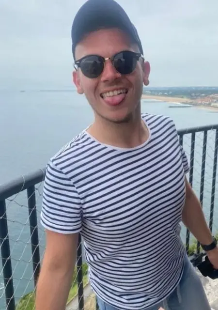 Kevin из Парижа, мне 29, познакомлюсь