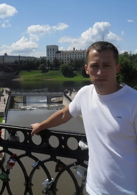 Я Санек, 40, знакомлюсь без обязательств в Минске