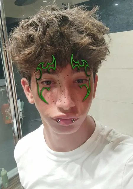 Soy Didaccc, 19 años de Alcorcón, busco conocer gente para conversación virtual