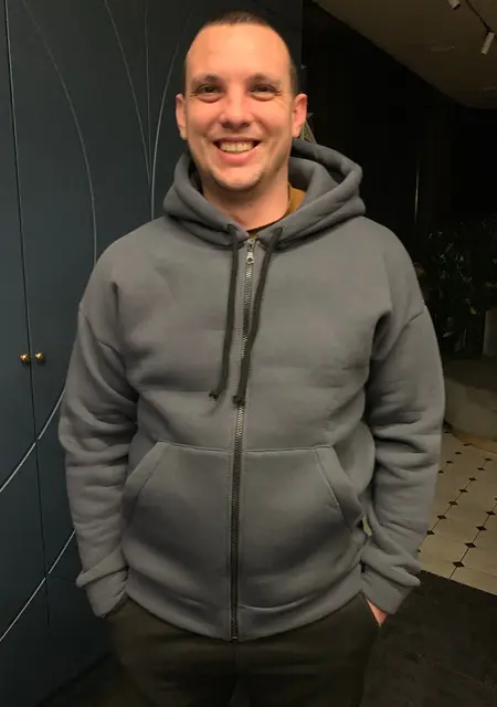 Денис из Житомира, ищу на сайте знакомства на одну ночь