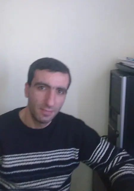 Я Vahram, 48, из Еревана, ищу знакомства на одну ночь