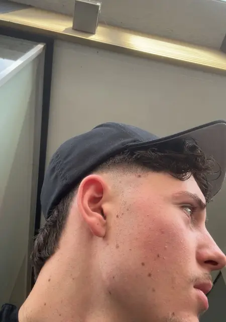 Я Elias, 19, знакомлюсь на одну ночь в Тёнисфорст