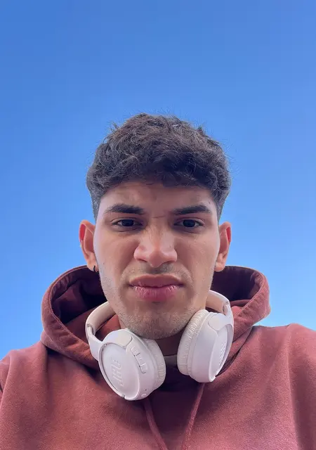 Gustavo de Mijas, busco en el sitio lío de una noche