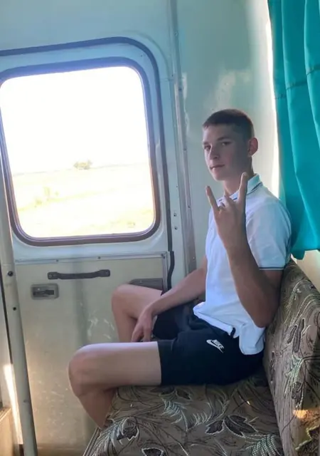 Я Денис, 19 років, знайомлюсь для дружбы у Kovel