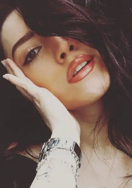 Noemi из Рима, мне 25, познакомлюсь